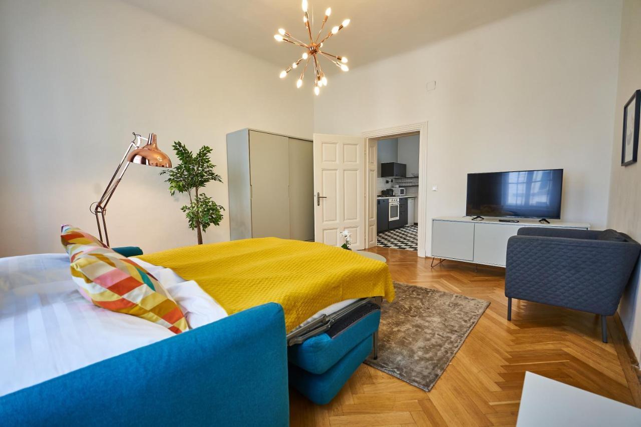 Fancy Home For 5 With Self-Check-In At Spittelberg ウィーン エクステリア 写真