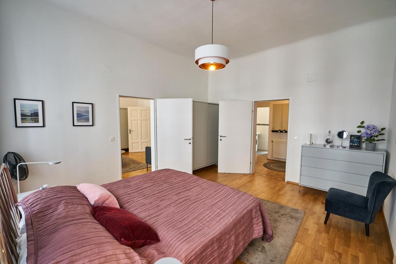 Fancy Home For 5 With Self-Check-In At Spittelberg ウィーン エクステリア 写真