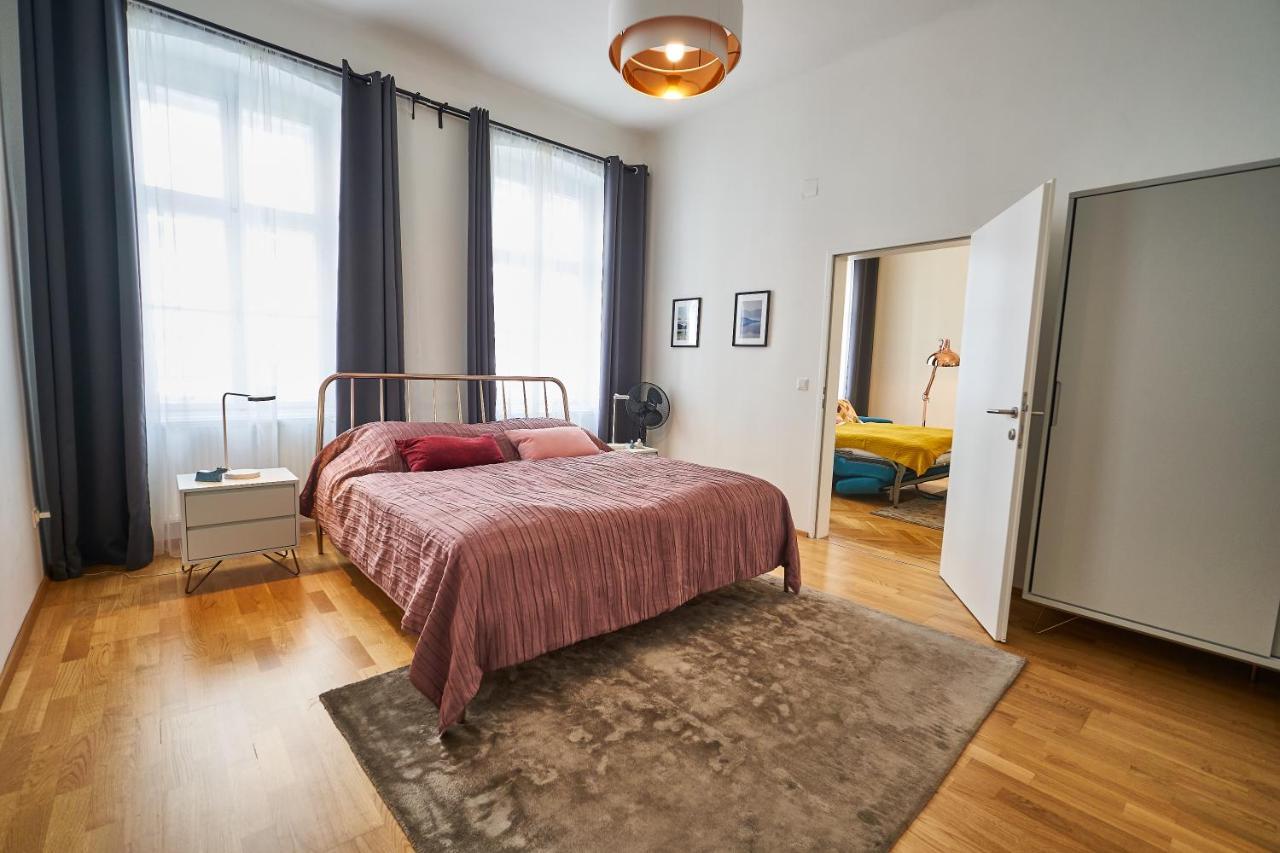 Fancy Home For 5 With Self-Check-In At Spittelberg ウィーン エクステリア 写真