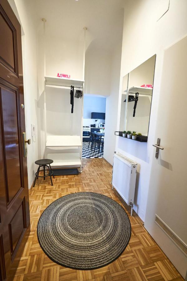 Fancy Home For 5 With Self-Check-In At Spittelberg ウィーン エクステリア 写真