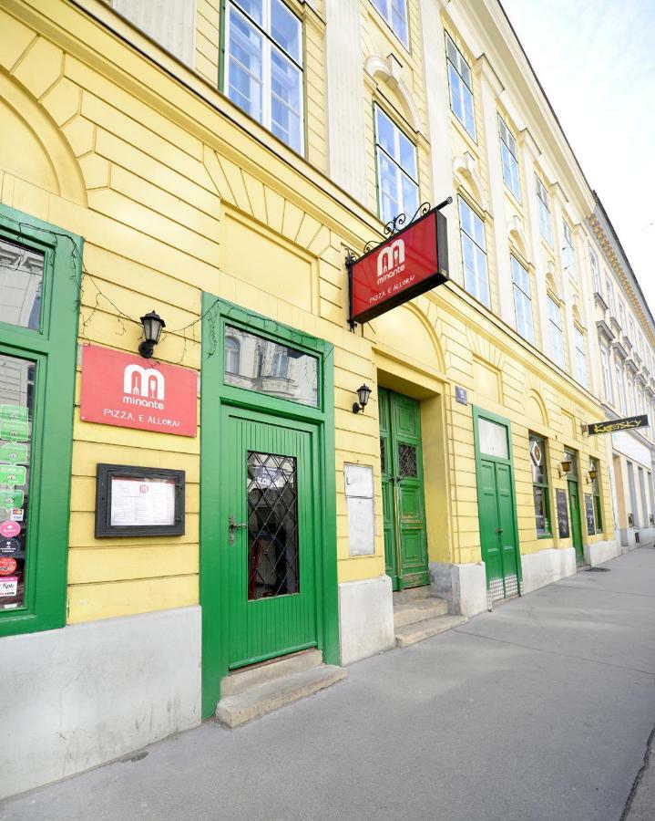 Fancy Home For 5 With Self-Check-In At Spittelberg ウィーン エクステリア 写真